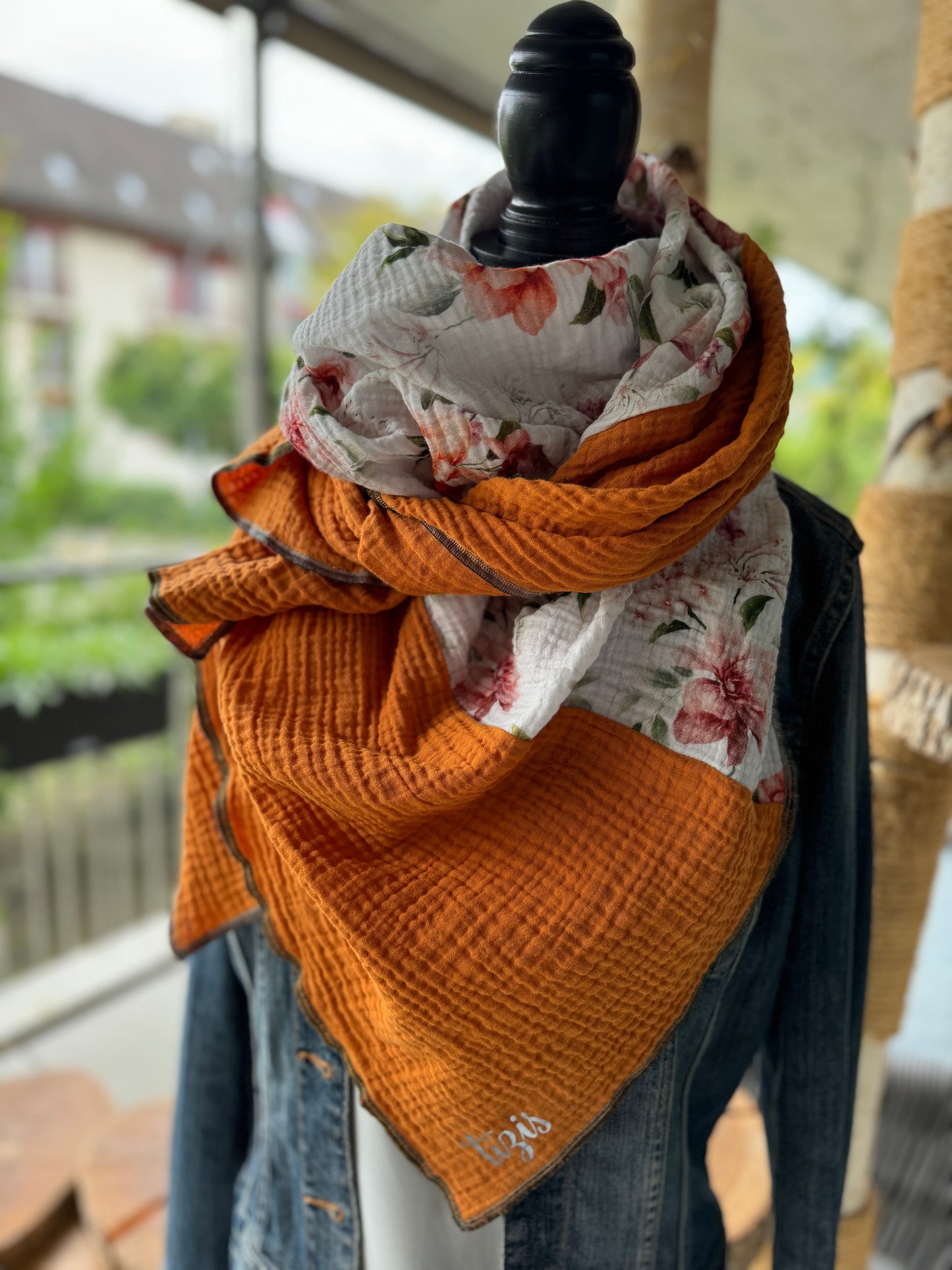 Musselin Halstuch - Blumen orange