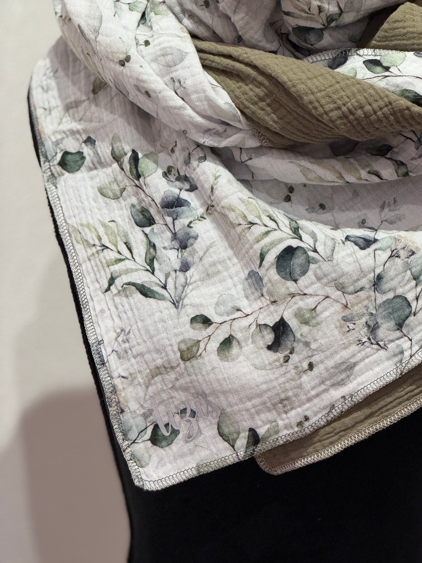 Musselin Halstuch - Eukalyptus Zweige/grüän