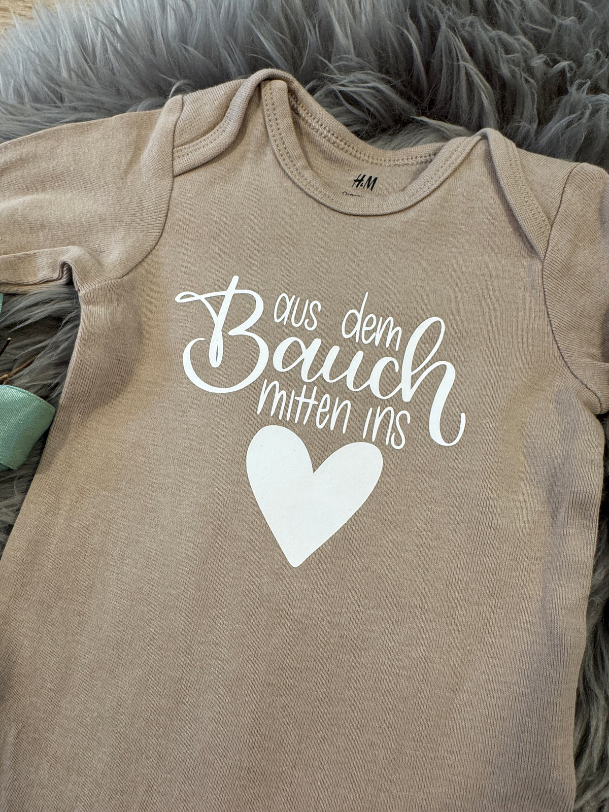 Baby-Body aus dem Bauch mitten ins 🖤 (langarm)