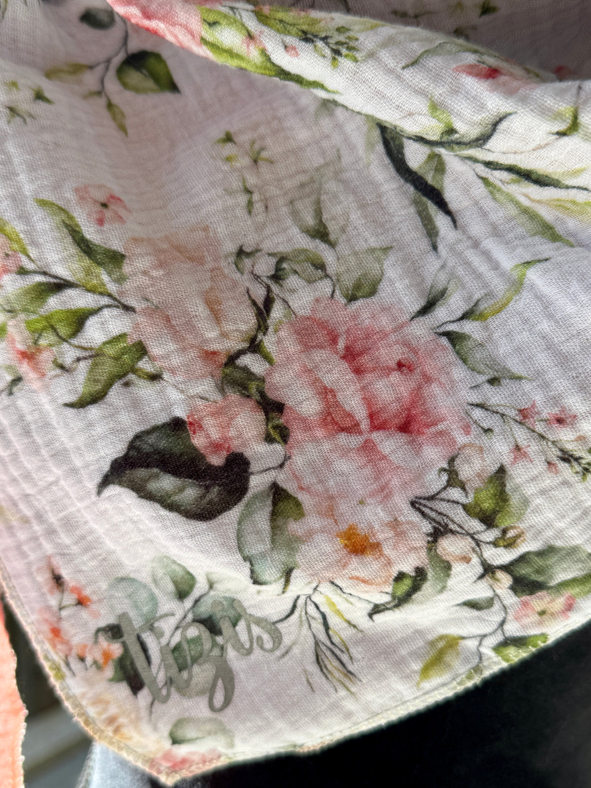 Musselin Halstuch - Blumenbouquet rosa