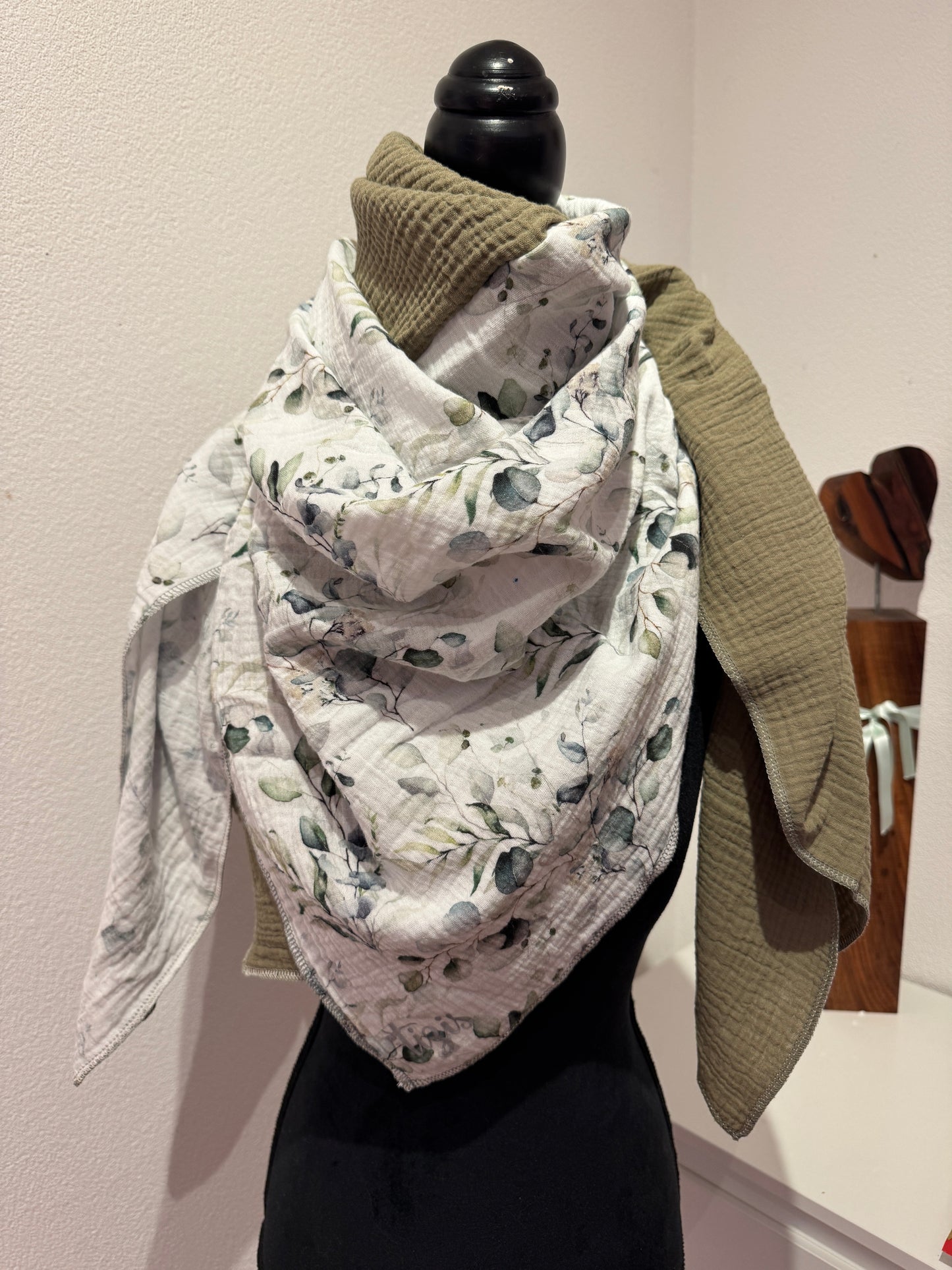 Musselin Halstuch - Eukalyptus Zweige/grüän