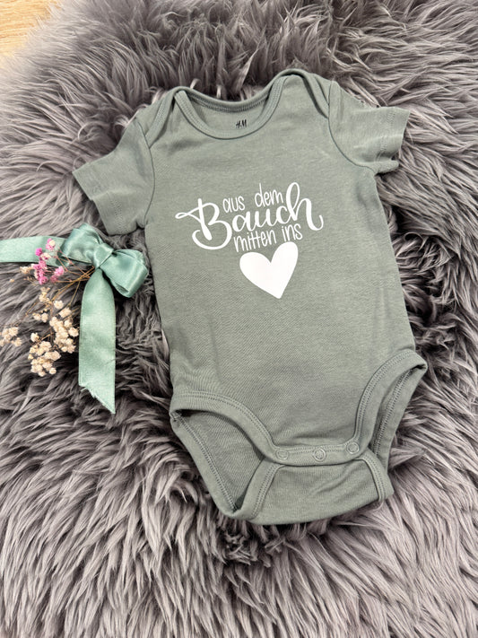 Baby-Body aus dem Bauch mitten ins 🖤